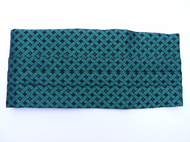 4_0_695_2995jade_spot_cummerbund.jpg