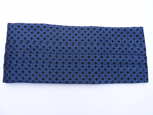 4_0_696_5786royal_cummerbund.jpg