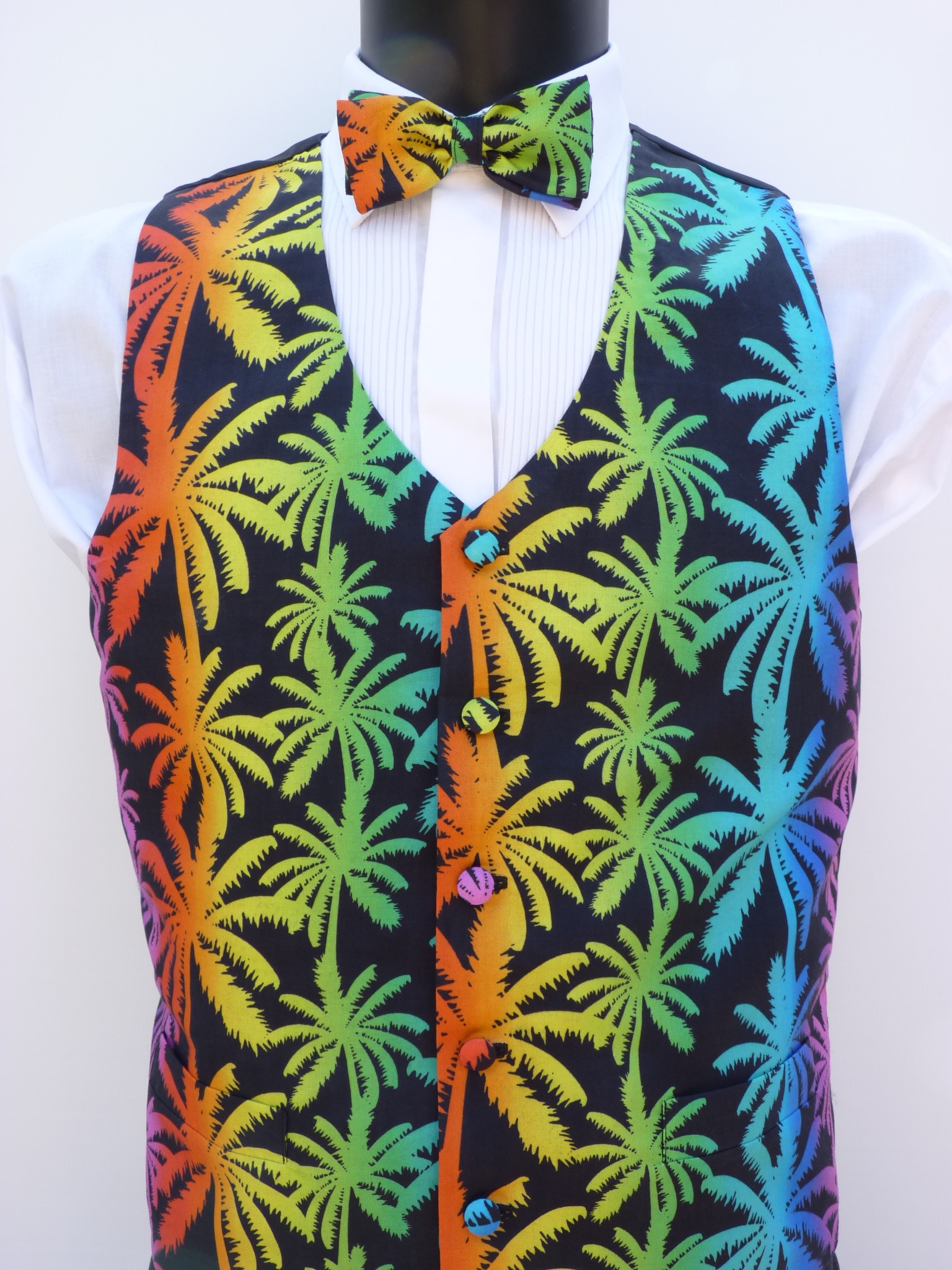 4_0_1571_5515the_Palms_wc_2.jpg