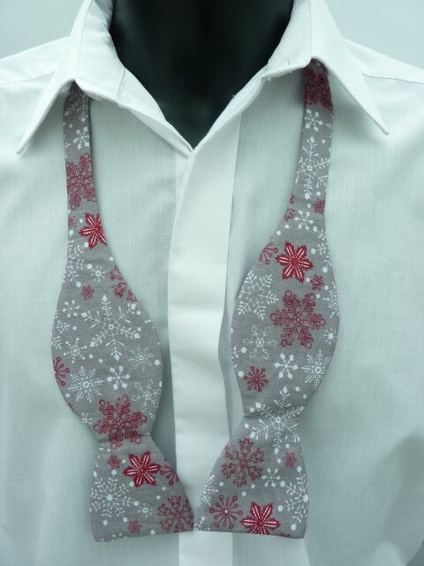 Organic Snowflakes Self Tie Bow Tie
